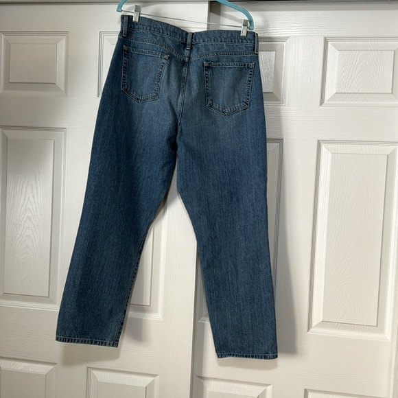 Jeans - Picture 2 of 3